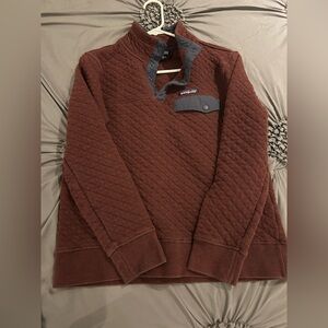 Women’s quilted patagonia pullover